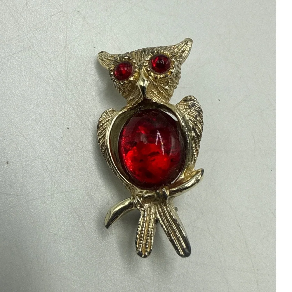 Vintage Gold Tone Owl Brooch Red Cabochon Rhinestone‎ Eye Bird Pin Retro Jewelry